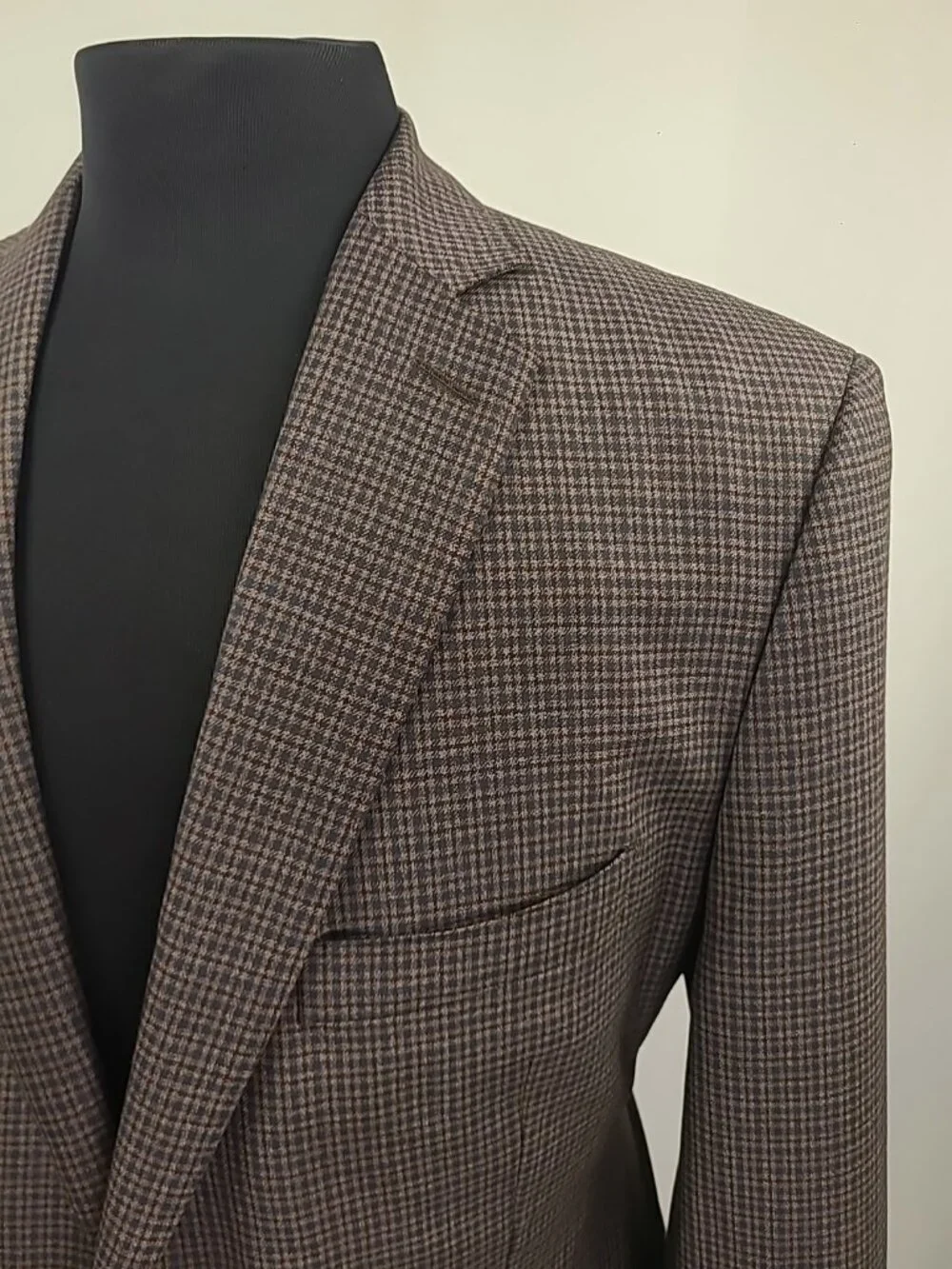 J. Hilburn Super 110'S Wool 2 Button Sports Coat Blazer 44R